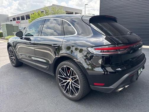 2022 Porsche Macan Base