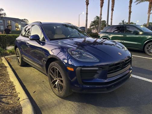 2023 Porsche Macan 