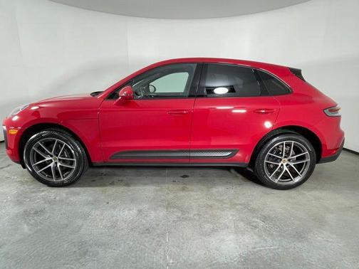 2023 Porsche Macan T