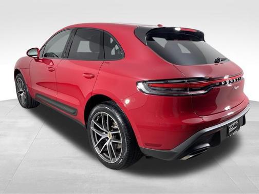 2023 Porsche Macan 