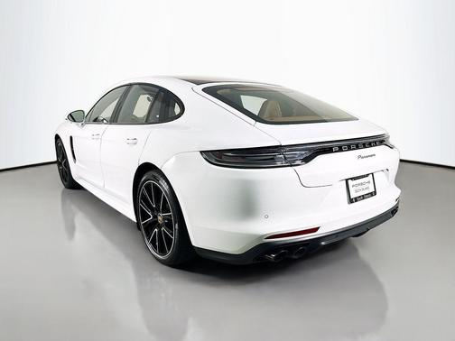 2023 Porsche Panamera Platinum Edition