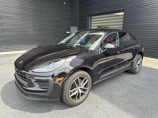 2024 Porsche Macan Base