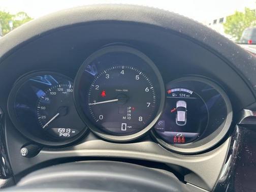 2024 Porsche Macan Base