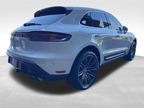 2023 Porsche Macan S