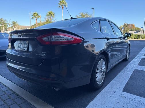 2015 Ford Fusion Hybrid SE