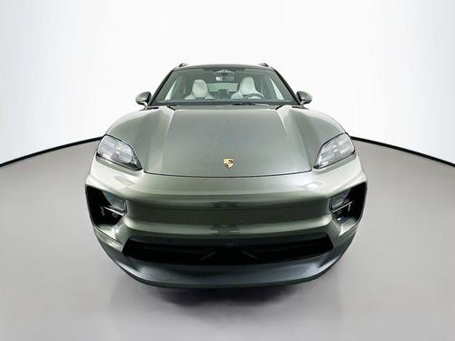 2026 Porsche Macan 4S