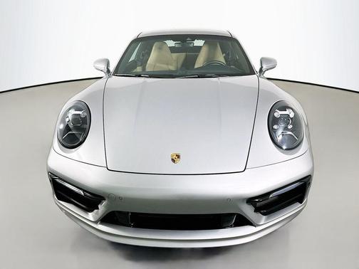 2024 Porsche 911 Carrera