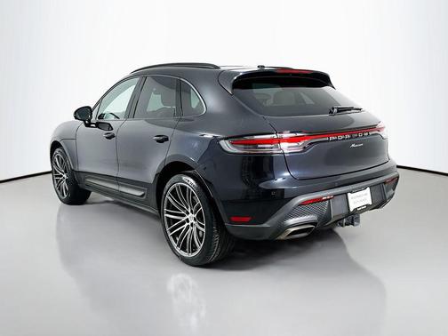 Jet Black Metallic 2024 Porsche Macan Macan