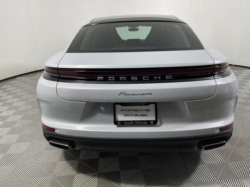 2025 Porsche Panamera