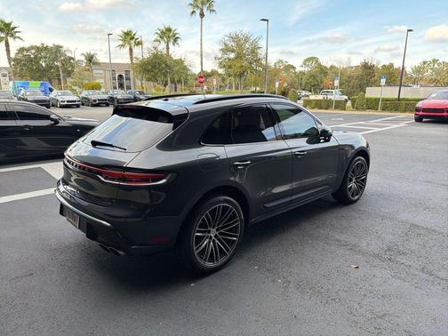 2025 Porsche Macan S