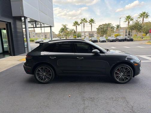 2025 Porsche Macan S