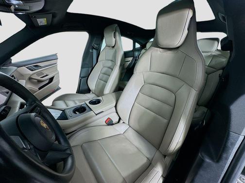 2021 Porsche Taycan 