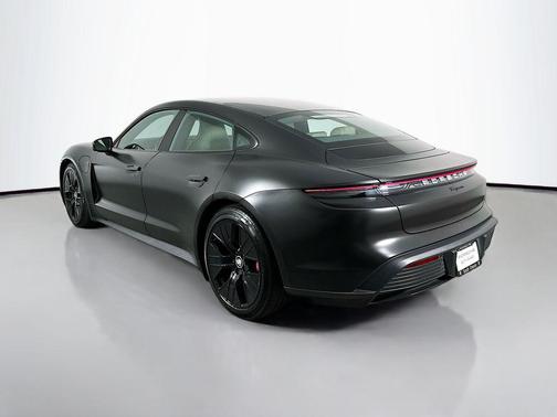 2021 Porsche Taycan 