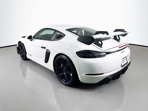 2025 Porsche 718 Cayman GT4 RS
