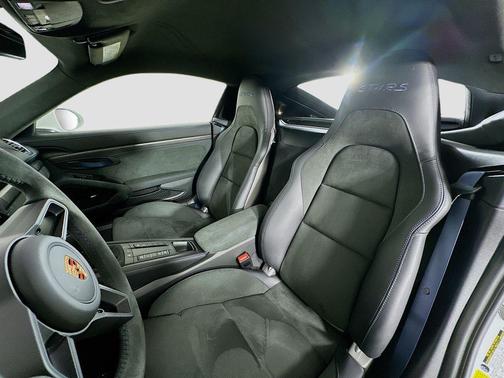 2025 Porsche 718 Cayman GT4 RS