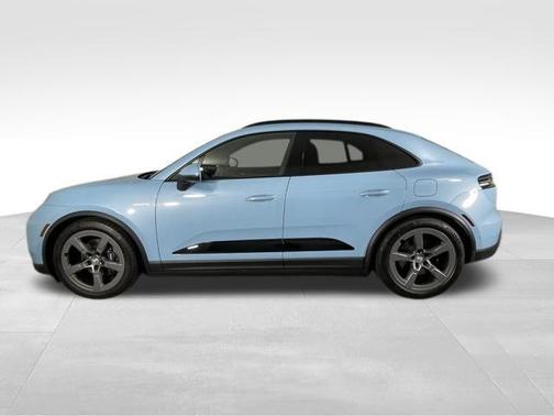 2025 Porsche Macan 4