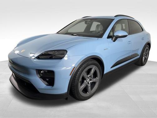 2025 Porsche Macan 4
