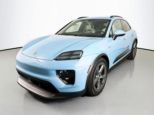 2025 Porsche Macan 4