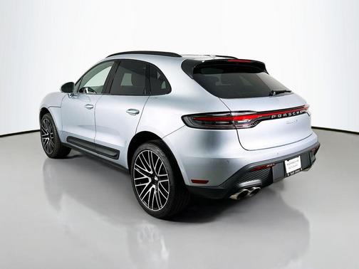2025 Porsche Macan S