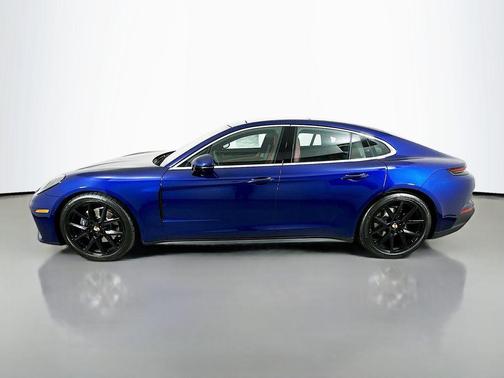 2026 Porsche Panamera 