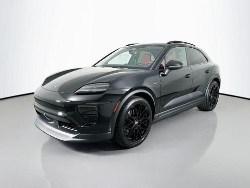 2026 Porsche Macan 