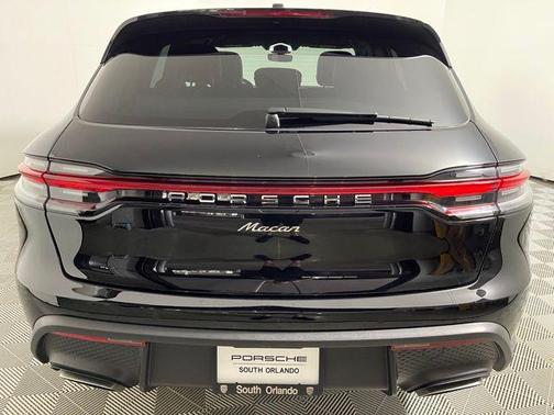 2025 Porsche Macan T