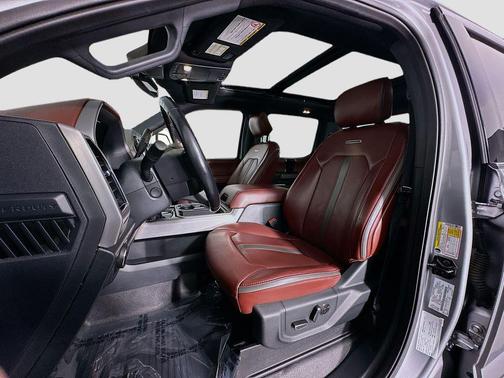 2022 Ford F-450 Platinum