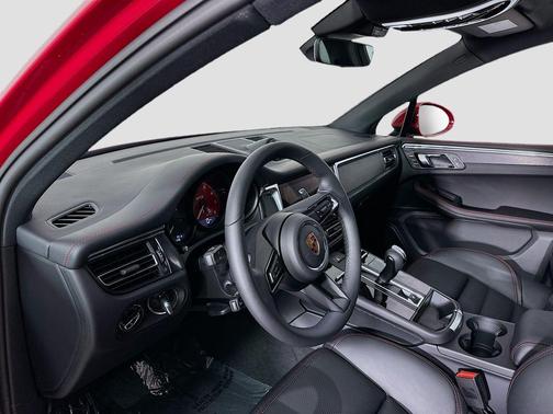 2026 Porsche Macan GTS