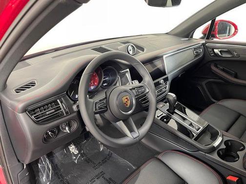 2026 Porsche Macan GTS