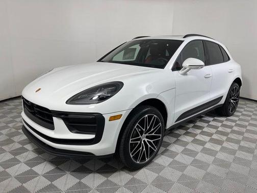 2026 Porsche Macan 