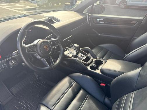 Quartzite Grey Metallic 2023 Porsche Cayenne Cayenne