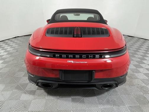 2025 Porsche 911 Carrera