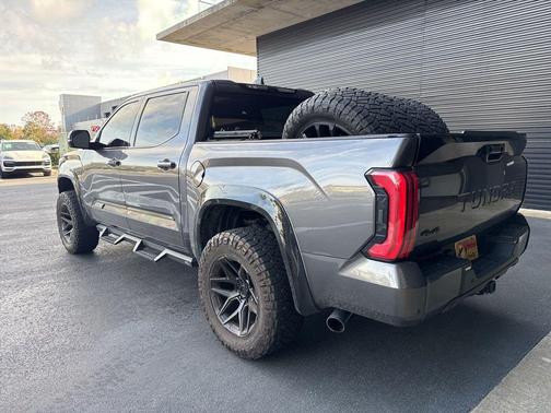 2023 Toyota Tundra Platinum