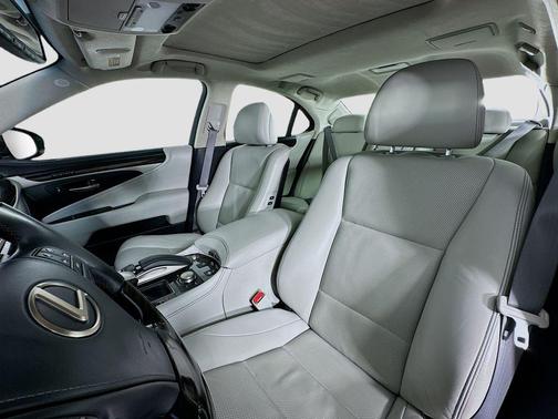 2016 Lexus LS 460 Base