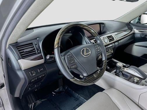 2016 Lexus LS 460 Base