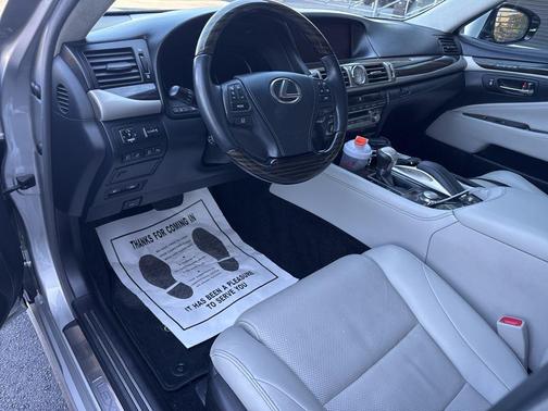 2016 Lexus LS 460 Base