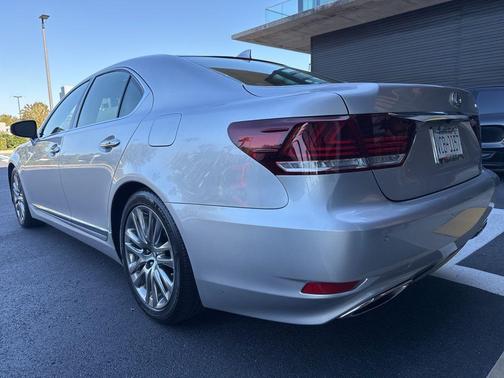 2016 Lexus LS 460 Base
