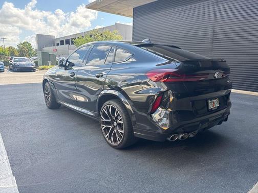 Black Sapphire Metallic 2023 BMW X6 M Base