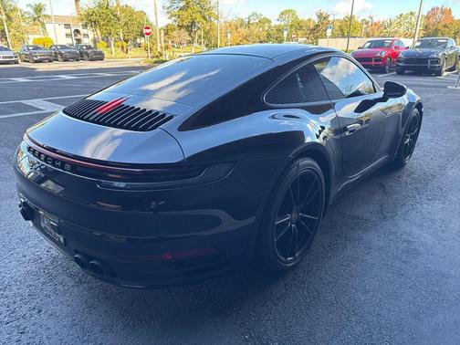 2020 Porsche 911 Carrera
