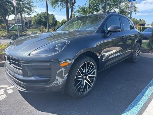 Volcano Grey Metallic 2026 Porsche Macan Macan