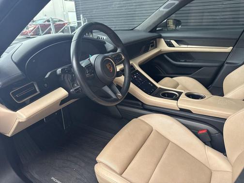 2021 Porsche Taycan Turbo S