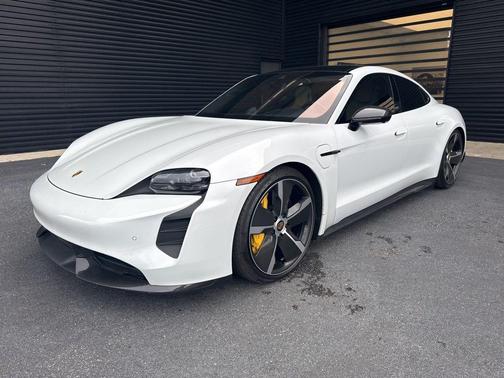 2021 Porsche Taycan Turbo S