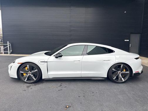 2021 Porsche Taycan Turbo S