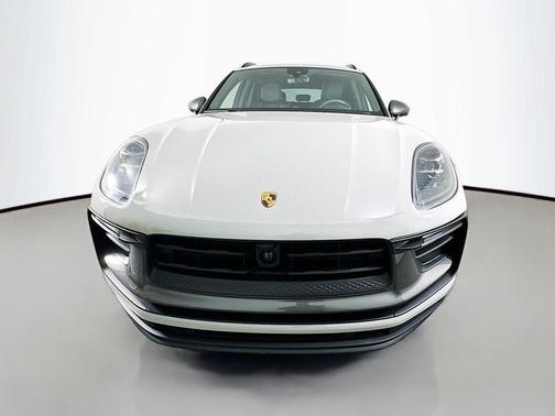 Chalk 2023 Porsche Macan T