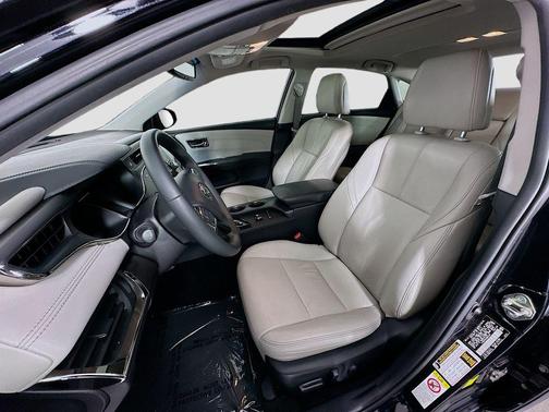 2016 Toyota Avalon Hybrid XLE Premium