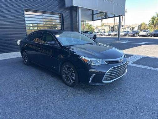 2016 Toyota Avalon Hybrid XLE Premium