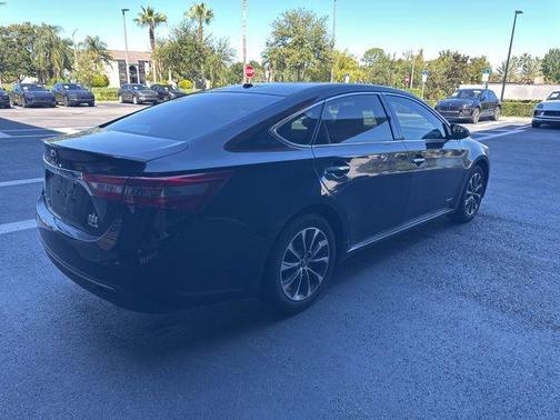 2016 Toyota Avalon Hybrid XLE Premium