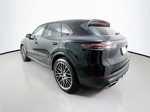 2022 Porsche Cayenne Cayenne