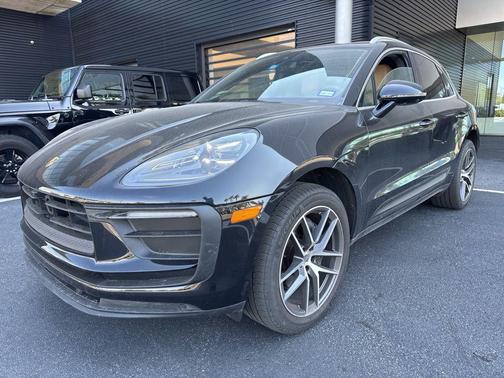 2022 Porsche Macan 