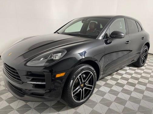 2021 Porsche Macan Base (PDK)